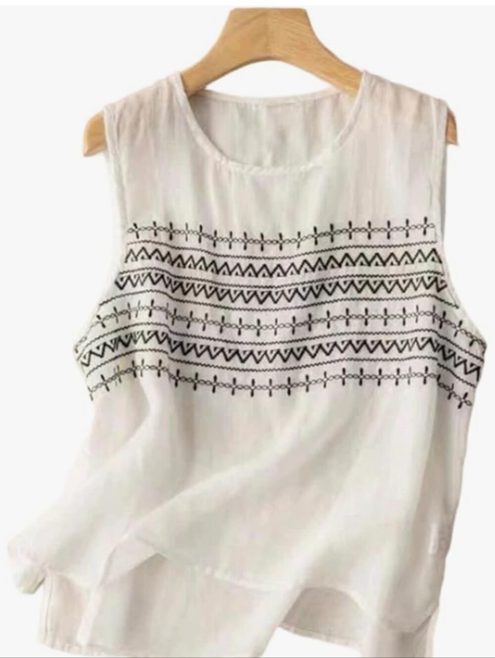NEW Embroidered Boho Sleeveless Tank Top Beautiful Lightweight Women's Size S